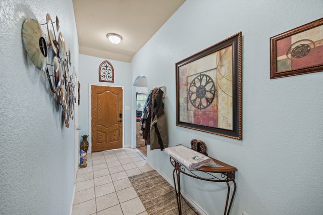 424 Brookhollow Lane, Saginaw, TX 76131