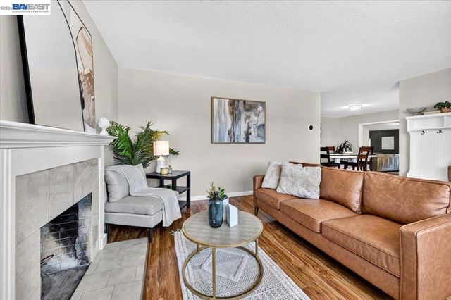 982 Ventura Ave, Livermore, CA 94551