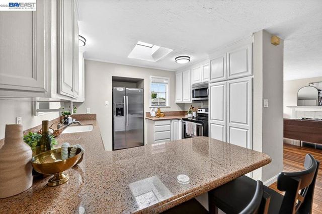 982 Ventura Ave, Livermore, CA 94551