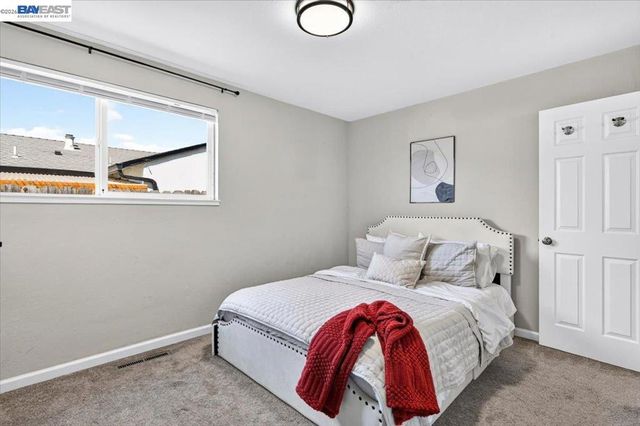 982 Ventura Ave, Livermore, CA 94551