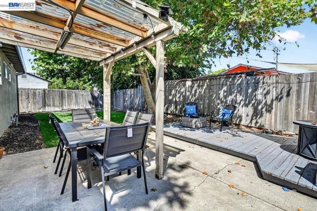 982 Ventura Ave, Livermore, CA 94551
