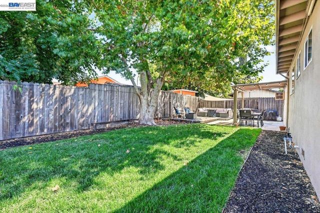 982 Ventura Ave, Livermore, CA 94551