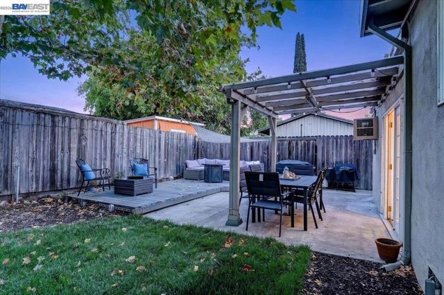 982 Ventura Ave, Livermore, CA 94551
