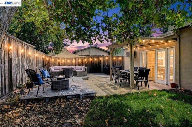 982 Ventura Ave, Livermore, CA 94551