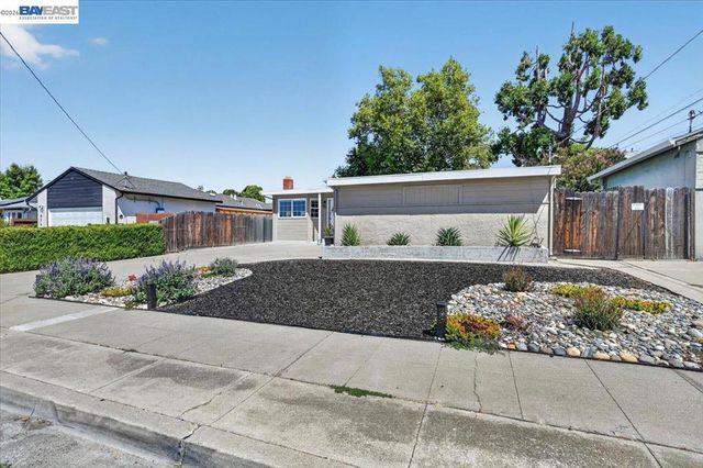982 Ventura Ave, Livermore, CA 94551