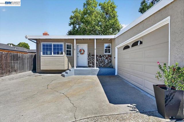 982 Ventura Ave, Livermore, CA 94551