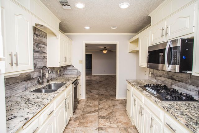 3313 74th Street, 3311 74th 3311 74th, Lubbock, TX 79423