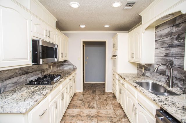 3313 74th Street, 3311 74th 3311 74th, Lubbock, TX 79423