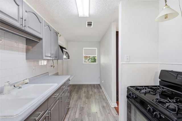 3005 18th Street, Plano, TX 75074