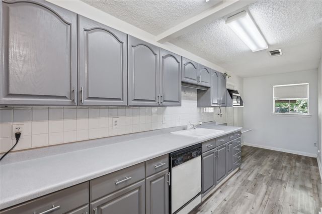 3005 18th Street, Plano, TX 75074