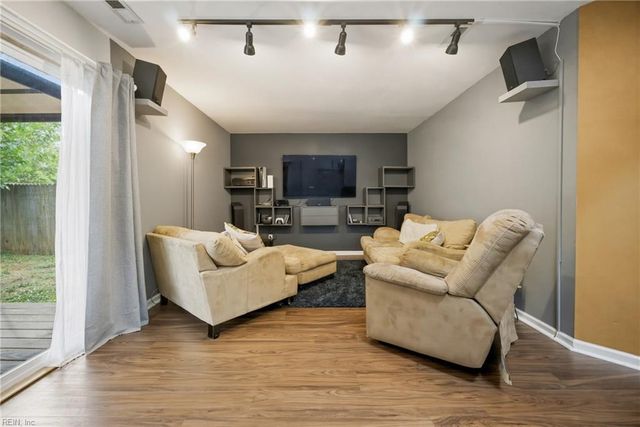 5628 Myers DR, Virginia Beach, VA 23464