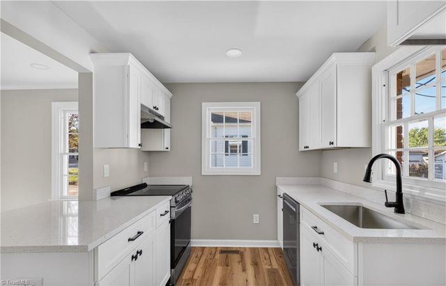 1307 Fairview Street, Greensboro, NC 27405