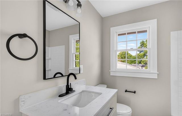 1307 Fairview Street, Greensboro, NC 27405