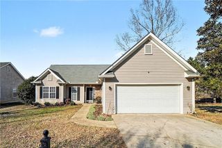 310 Turtle Pointe Drive, Carrollton, GA 30116