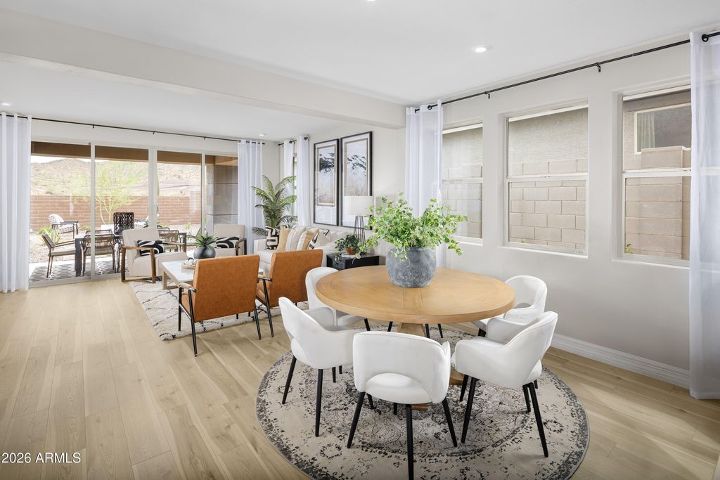 Image 5 of property listing at 33266 N 134TH Lane, Peoria, AZ 85383