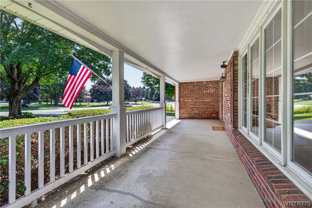 11700 Whitetail Drive, Marilla, NY 14102
