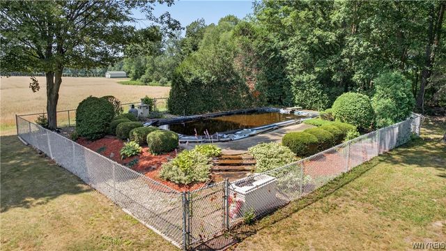 11700 Whitetail Drive, Marilla, NY 14102
