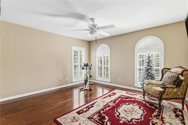 3509 Plazas Del Lago Drive, Edinburg, TX 78539