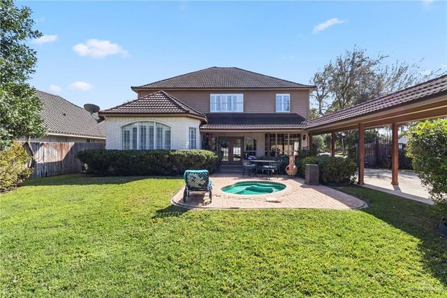 3509 Plazas Del Lago Drive, Edinburg, TX 78539