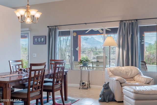 2740 E Ponce Court, Green Valley, AZ 85614