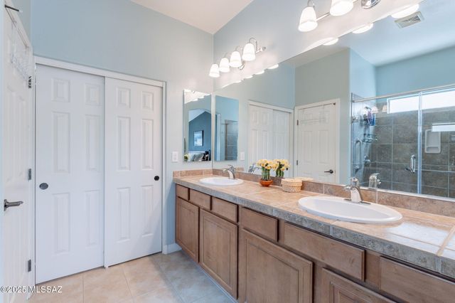 2740 E Ponce Court, Green Valley, AZ 85614