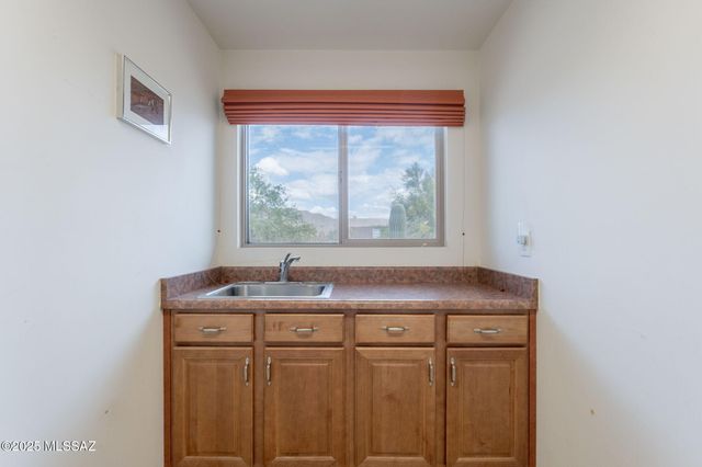 2740 E Ponce Court, Green Valley, AZ 85614