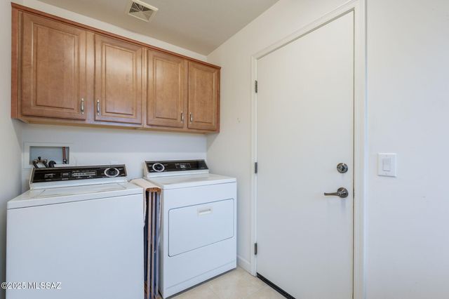 2740 E Ponce Court, Green Valley, AZ 85614