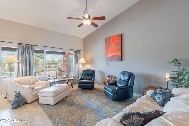 2740 E Ponce Court, Green Valley, AZ 85614