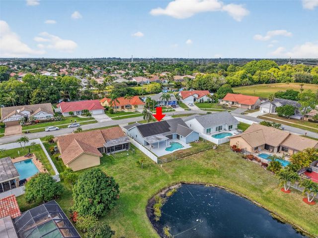6043 Sunberry Circle, Boynton Beach, FL 33437