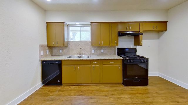 2107 Magnolia DR B, Round Rock, TX 78664