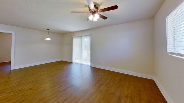 2107 Magnolia DR B, Round Rock, TX 78664