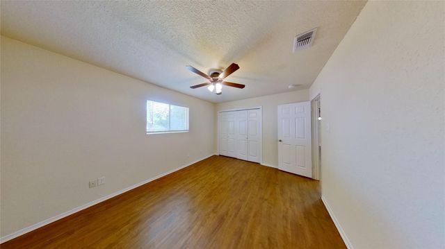 2107 Magnolia DR B, Round Rock, TX 78664