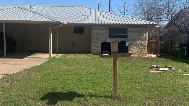 2107 Magnolia DR B, Round Rock, TX 78664