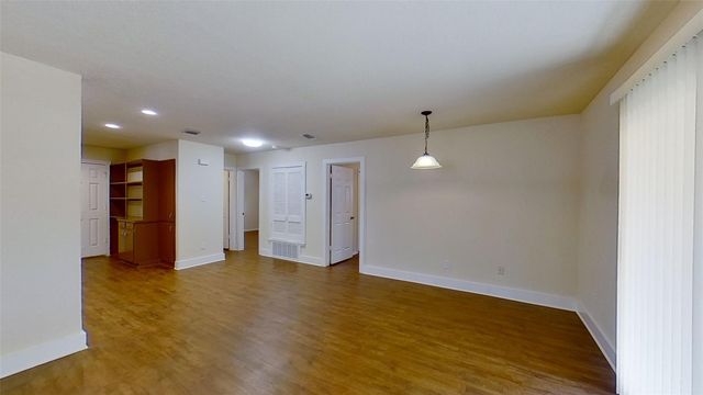 2107 Magnolia DR B, Round Rock, TX 78664
