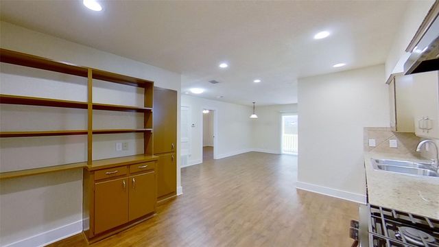 2107 Magnolia DR B, Round Rock, TX 78664