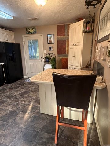 131 Weathering Drive, Austin, AR 72007