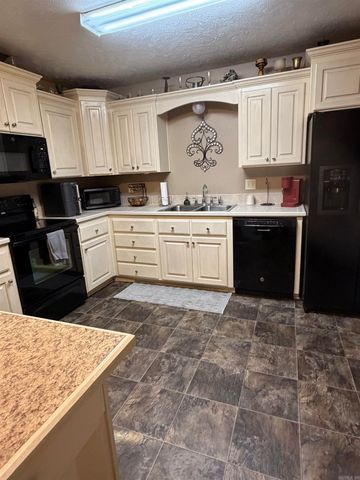 131 Weathering Drive, Austin, AR 72007