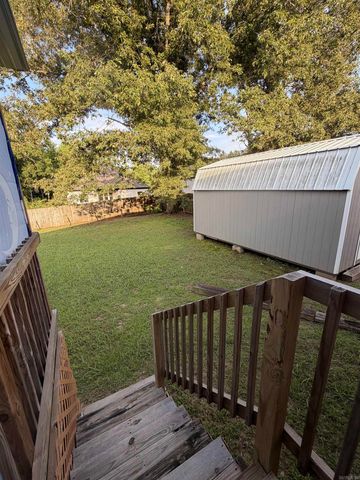 131 Weathering Drive, Austin, AR 72007