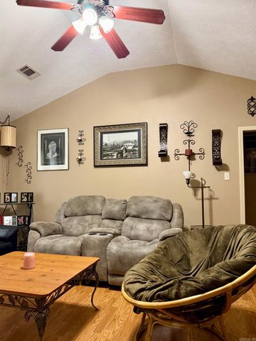 131 Weathering Drive, Austin, AR 72007