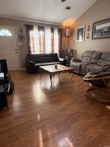 131 Weathering Drive, Austin, AR 72007