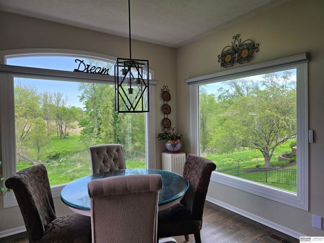 18422 Ontario Street, Omaha, NE 68130