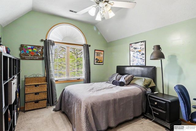 18422 Ontario Street, Omaha, NE 68130