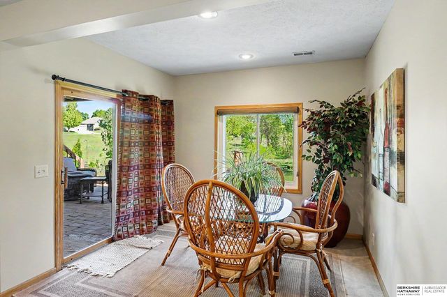 18422 Ontario Street, Omaha, NE 68130