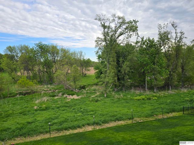 18422 Ontario Street, Omaha, NE 68130