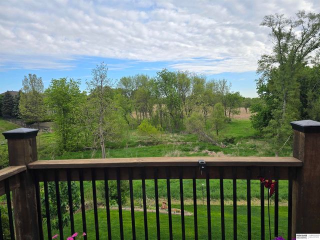 18422 Ontario Street, Omaha, NE 68130