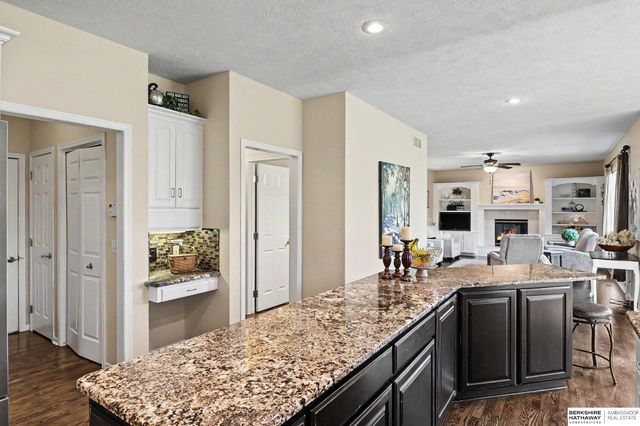 18422 Ontario Street, Omaha, NE 68130