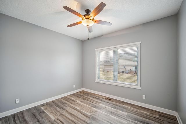 4411 NE Briarwood Drive, Ankeny, IA 50021