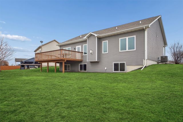 4411 NE Briarwood Drive, Ankeny, IA 50021