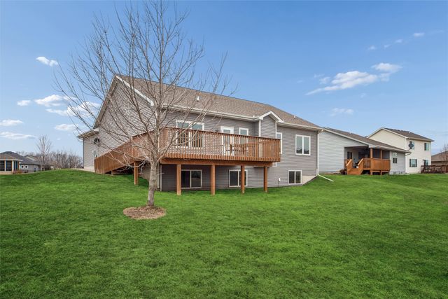 4411 NE Briarwood Drive, Ankeny, IA 50021