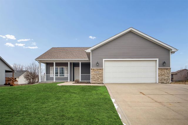 4411 NE Briarwood Drive, Ankeny, IA 50021